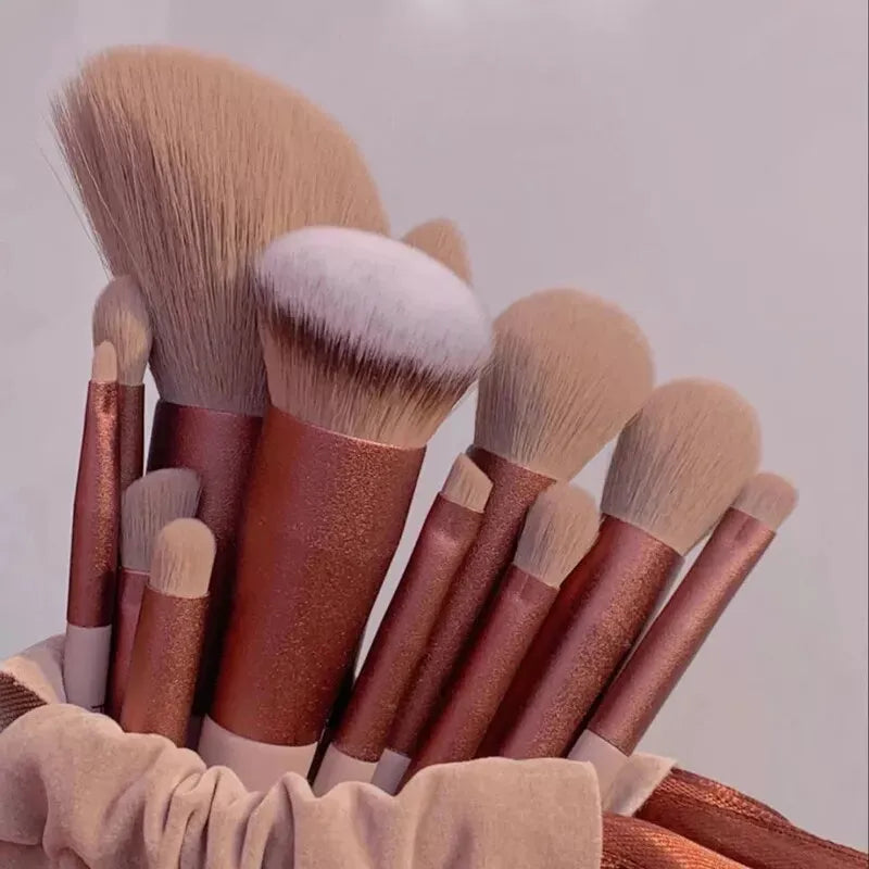 13-Piece Luxe Makeup Brush Set & Bag - Beauty Essentials